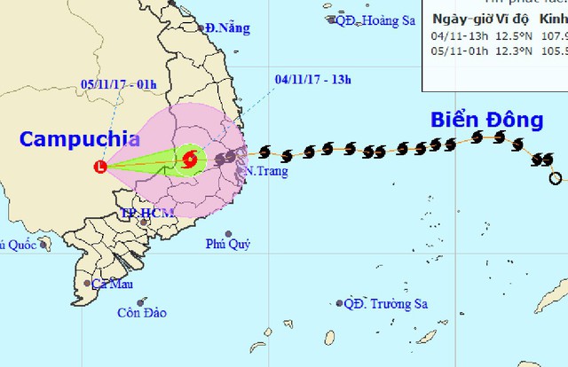 Bão mạnh khủng khiếp: Người mất tích, nhà bay nóc, nước ngập mênh mông - Ảnh 1.
