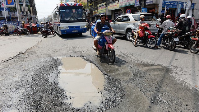 Bớt đi bất an trên đường - Ảnh 1.