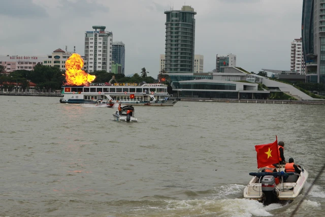 Diễn tập phương án chống khủng bố bảo vệ APEC - Ảnh 26. Diễn tập phương án chống khủng bố bảo vệ APEC - Ảnh 26.