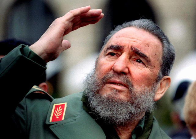 CIA từng tính đặt bom vào... vỏ sò để ám sát Fidel Castro - Ảnh 1.