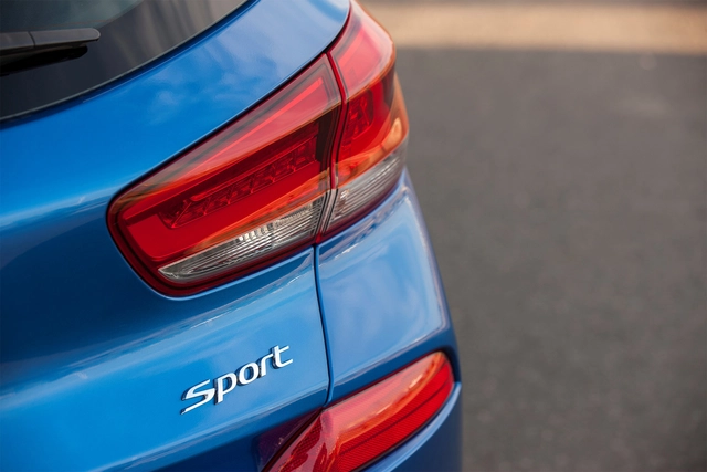 Elantra GT Sport 2018: chiếc xe lý tưởng dành cho cả gia đình - Ảnh 10.