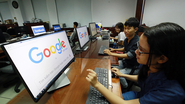 Facebook, Google có bỏ Việt Nam vì quy định đặt máy chủ? - Ảnh 1.