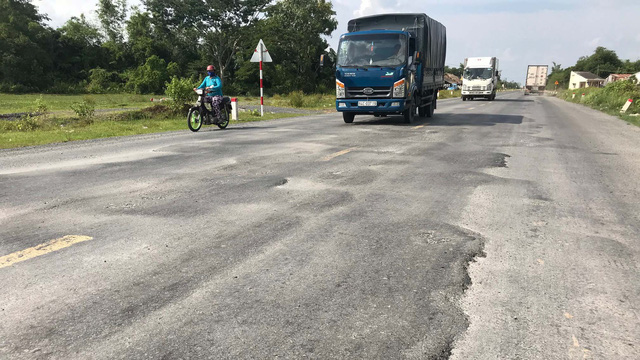 Tuyến tránh BOT Sóc Trăng lô nhô sóng lượn - Ảnh 1. Tuyến tránh BOT Sóc Trăng lô nhô sóng lượn - Ảnh 1.