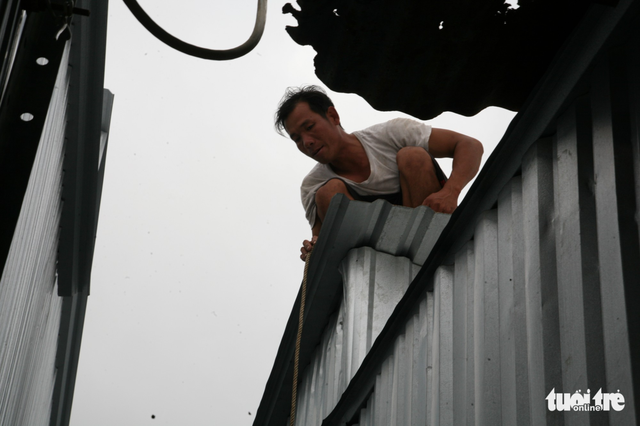 Dân đất mũi Cà Mau: “Bão vào thì nhà bay hết” - Ảnh 4.