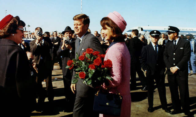 Chính phủ Mỹ công bố hồ sơ vụ ám sát tổng thống Kennedy - Ảnh 1.