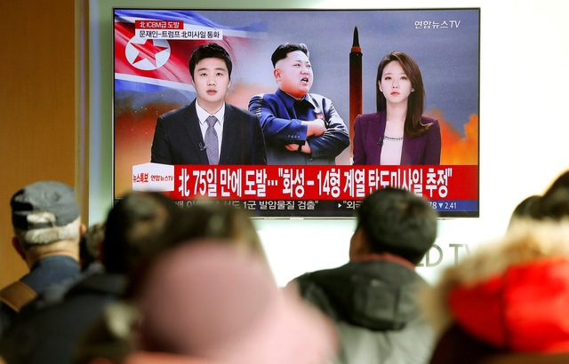 Triều Tiên lại xướng danh ‘quốc gia hạt nhân’ - Ảnh 1.