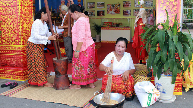Tưng bừng ngày hội văn hóa Khmer Nam bộ - Ảnh 10.
