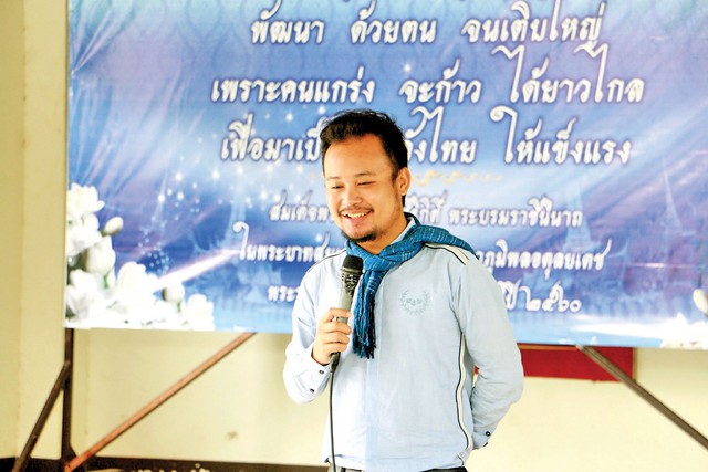 Cần lắng nghe người bị khủng hoảng - Ảnh 2.