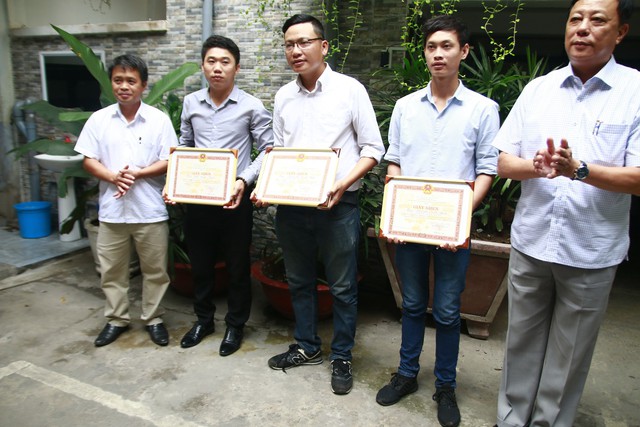 TP.HCM kiểm tra, xử lý xe buýt vi phạm - Ảnh 1. TP.HCM kiểm tra, xử lý xe buýt vi phạm - Ảnh 1.