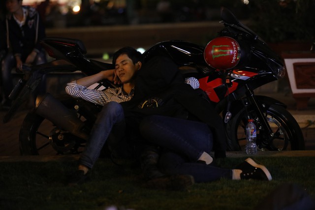 Hé lô năm mới - 4