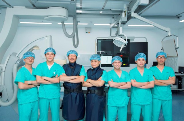 “Sát thủ” nấp sau những cơn đau ngực - Ảnh 2. “Sát thủ” nấp sau những cơn đau ngực - Ảnh 2.