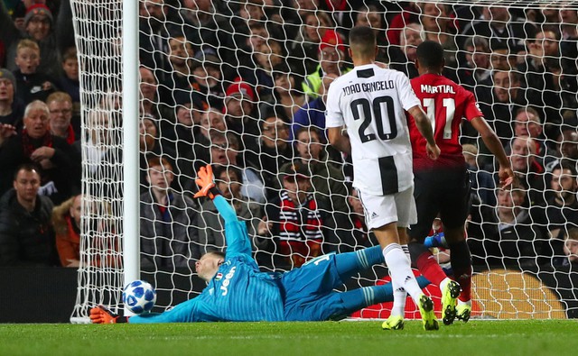 Juventus đá bại Manchester United tại Old Trafford - Ảnh 5. Juventus đá bại Manchester United tại Old Trafford - Ảnh 5.