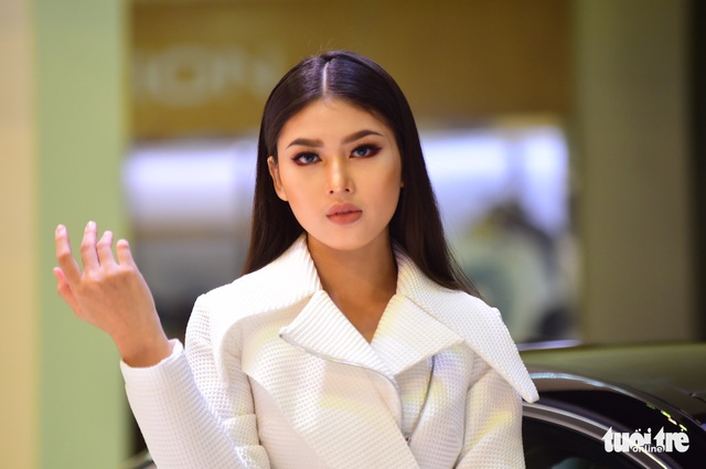 Những người đẹp hâm nóng triển lãm xe Vietnam Motor Show 2018 - Ảnh 21. Những người đẹp hâm nóng triển lãm xe Vietnam Motor Show 2018 - Ảnh 21.