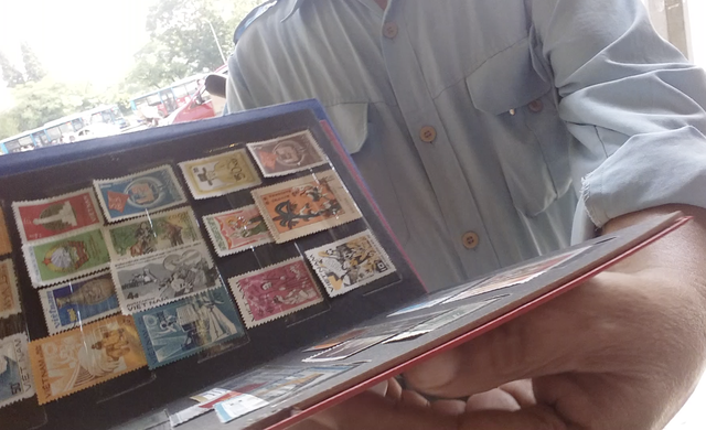 Công an triệu tập nhóm trấn lột du khách khu vực hồ Hoàn Kiếm - Ảnh 6. Công an triệu tập nhóm trấn lột du khách khu vực hồ Hoàn Kiếm - Ảnh 6.