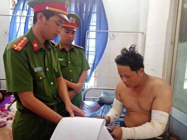 Vụ phóng hỏa đốt shop hoa người tình: bị chia tay vì gia đình từ chối - Ảnh 2. Vụ phóng hỏa đốt shop hoa người tình: bị chia tay vì gia đình từ chối - Ảnh 2.