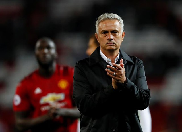 Mourinho: M.U thất bại vì liên tục thi đấu trên sân khách - Ảnh 1.