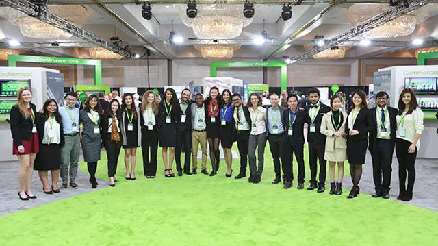 Sinh viên Duy Tân giành giải Women in Business Global Award tại Mỹ - Ảnh 2.