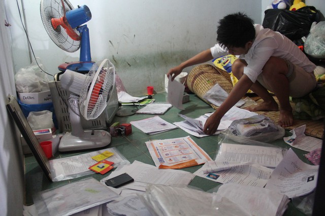 Cả xóm trọ ở Thảo Điền xin nghỉ việc vì nhà ngập nặng - Ảnh 8. Cả xóm trọ ở Thảo Điền xin nghỉ việc vì nhà ngập nặng - Ảnh 8.