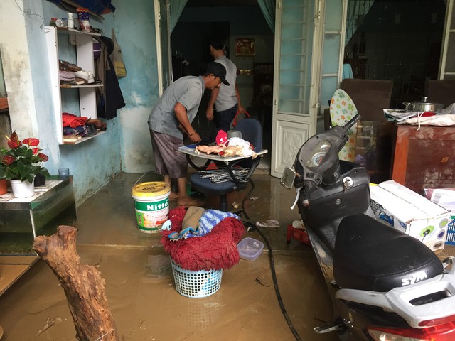 Nước rút, người Đà Nẵng hối hả dọn dẹp - Ảnh 5. Nước rút, người Đà Nẵng hối hả dọn dẹp - Ảnh 5.
