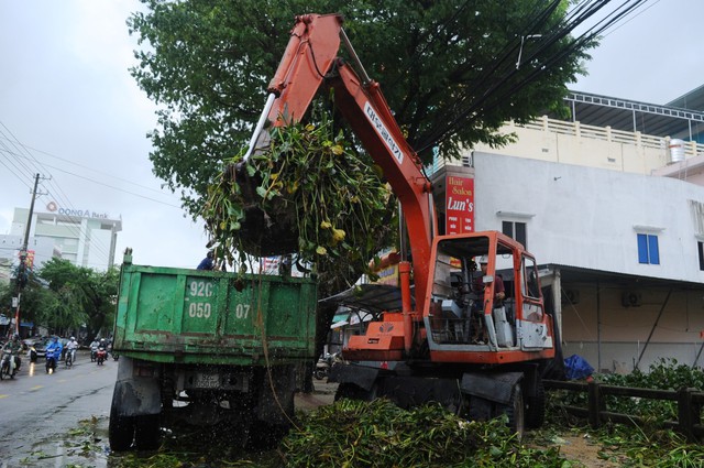 Tam Kỳ ngổn ngang sau khi nước rút - Ảnh 14.