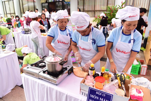 VN xuất khẩu thực phẩm sạch, nhưng người dân vẫn sống chung với thực phẩm bẩn - Ảnh 3.