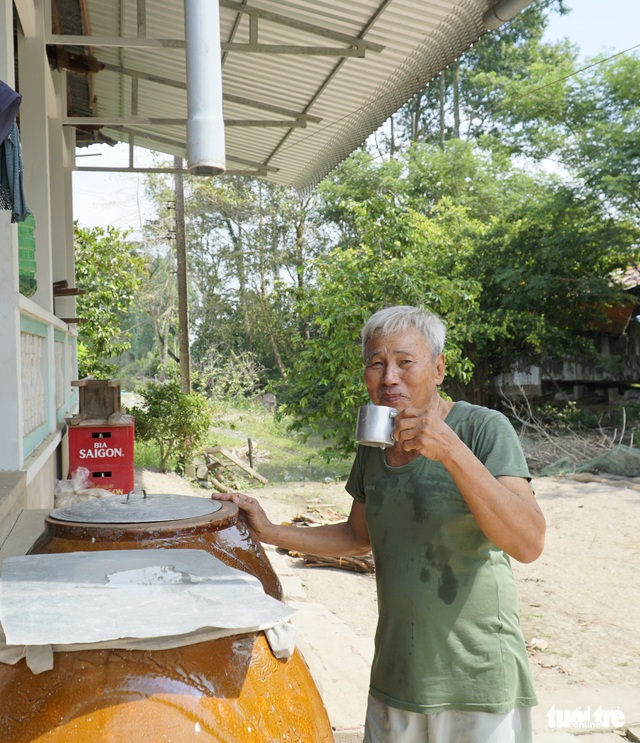 Nước bẩn bao vây, người dân kêu cứu - Ảnh 5. Nước bẩn bao vây, người dân kêu cứu - Ảnh 5.