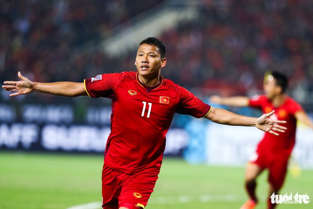 Những khoảnh khắc lịch sử của ĐT Việt Nam tại AFF cup 2018 - Ảnh 13.
