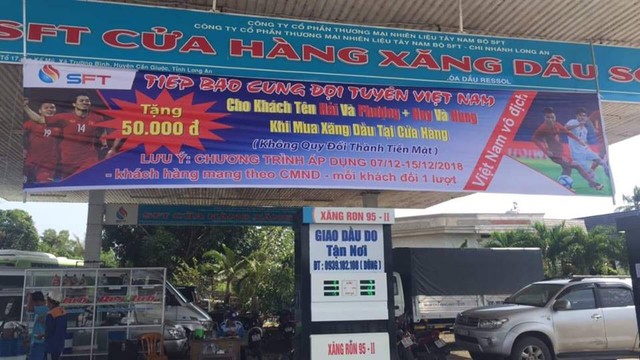 Cây xăng miễn phí cho khách có tên trùng với bốn cầu thủ Việt Nam - Ảnh 1.