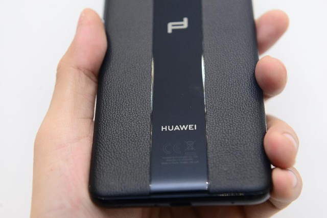 Trên tay Porsche Design Huawei Mate 20 RS: hội tụ công nghệ tối tân - Ảnh 3.