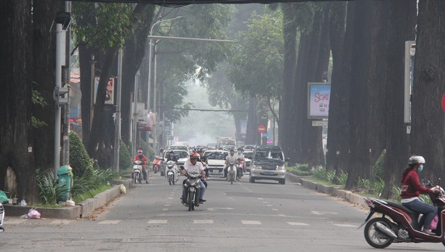 TP.HCM sáng đến trưa trời vẫn âm u, tại sao? - Ảnh 4.
