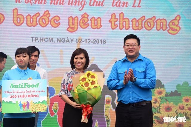 Ngày hội hoa hướng dương: Nhân lên triệu tấm lòng - Ảnh 5.