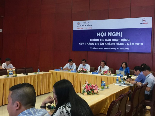 Ngành điện triển khai nhiều hoạt động tri ân khách hàng - Ảnh 1. Ngành điện triển khai nhiều hoạt động tri ân khách hàng - Ảnh 1.