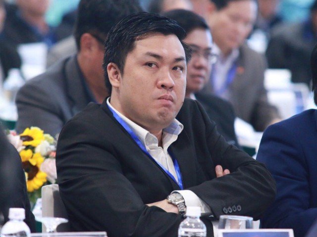 Ông Cấn Văn Nghĩa bất ngờ giành chức Phó chủ tịch tài chính VFF - Ảnh 2. Ông Cấn Văn Nghĩa bất ngờ giành chức Phó chủ tịch tài chính VFF - Ảnh 2.