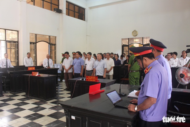 Tuyên án vụ chiếm đoạt 52 tỉ đồng tại Agribank Trà Vinh - Ảnh 1. Tuyên án vụ chiếm đoạt 52 tỉ đồng tại Agribank Trà Vinh - Ảnh 1.