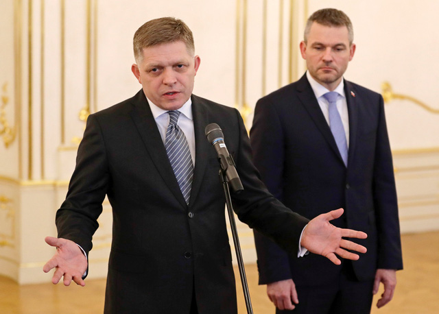 Thủ tướng Slovakia từ chức sau vụ sát hại nhà báo chống tham nhũng - Ảnh 1.