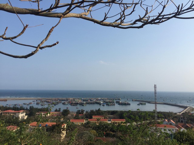 Khoan thành công hai giếng nước ngọt tại đảo Bạch Long Vĩ - Ảnh 1.