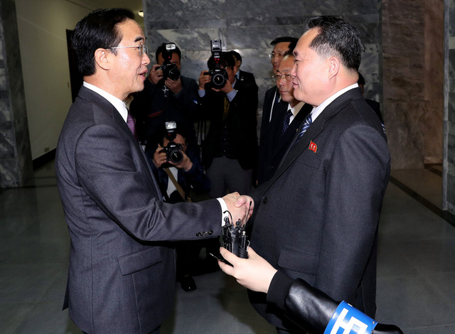 Ông Kim Jong Un sẽ gặp tổng thống Hàn Quốc vào ngày 27-4 - Ảnh 1.