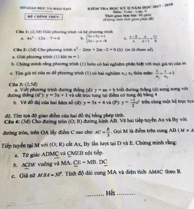 Đề thi toán học kỳ 2 sai, học sinh lo mất điểm oan - Ảnh 1.