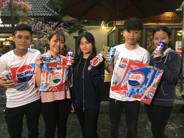 “Lật tung” cả Hà Nội vì hộp quà chất Pepsi - Ảnh 12.