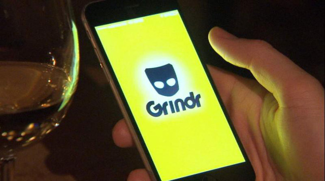 Ứng dụng kết bạn đồng tính Grindr ‘lộ’ tình trạng HIV người dùng? - Ảnh 1.