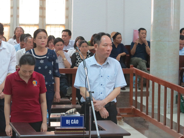 Cựu phó giám đốc Sở Nông nghiệp Hà Nội lãnh 12 năm tù - Ảnh 1.