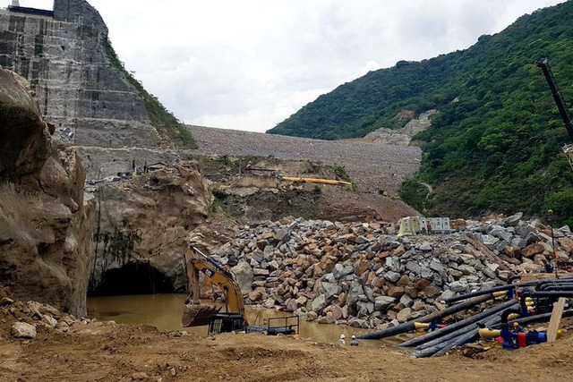Lạnh sống lưng với đập thủy điện lớn nhất Colombia dọa vỡ - Ảnh 3.