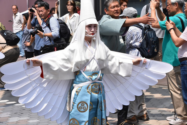 Đến lễ hội Sanja Matsuri ngắm hình xăm - Ảnh 13.