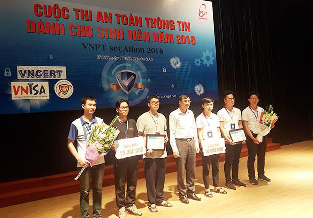 Sinh viên Duy Tân về nhì cuộc thi VNPT Secathon 2018 Photo-1-1527063101984923953114