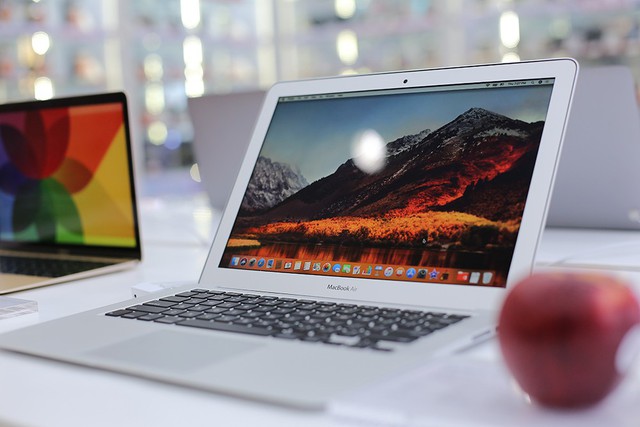 FPT Shop giảm đến 4 triệu trong chương trình 'Tuần lễ vàng Apple'