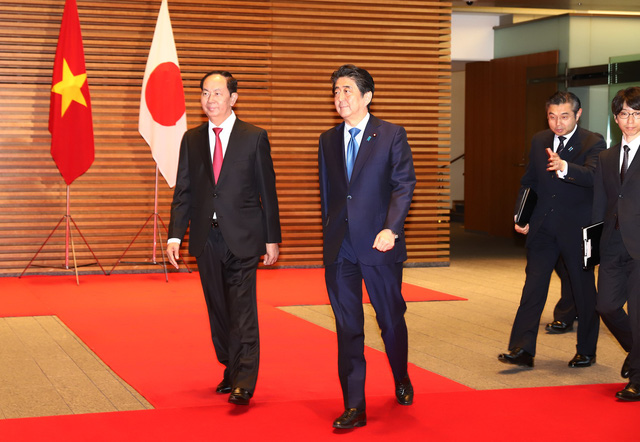 Nhật Bản ủng hộ một Biển Đông hòa bình - Ảnh 3.
