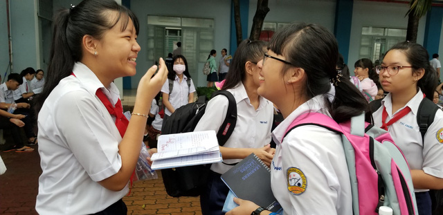 87.400 thí sinh bắt đầu thi môn đầu tiên - Ảnh 4.