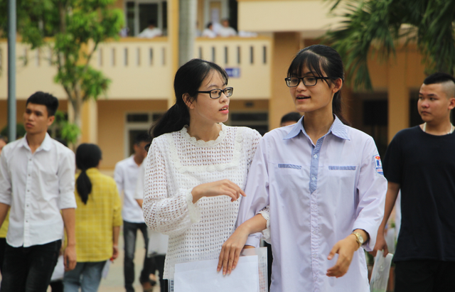 Thi THPT quốc gia, nhiều điểm 5-6 vẫn phù hợp - Ảnh 1.