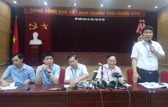 Đã xác định người để lọt đề thi văn, toán lớp 10 Hà Nội - Ảnh 1. Đã xác định người để lọt đề thi văn, toán lớp 10 Hà Nội - Ảnh 1.