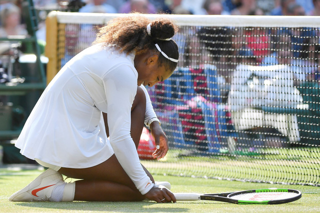 Serena Williams thất bại trong trận chung kết Wimbledon - Ảnh 2.